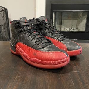 Size 8 - Jordan 12 Retro Mid Flu Game 130690-002